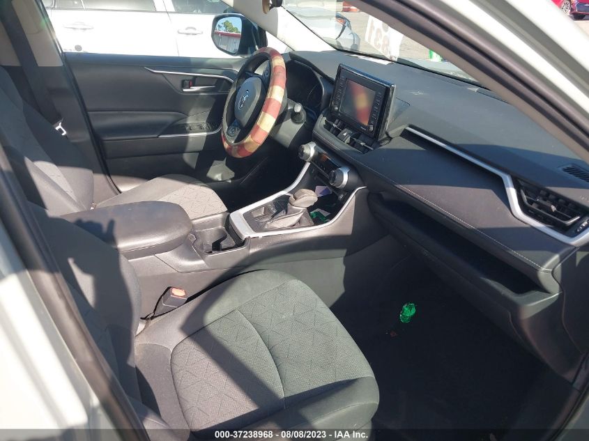 2020 TOYOTA RAV4 XLE - 2T3P1RFV6LC081154