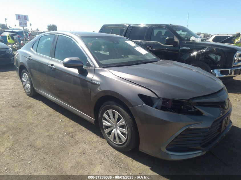 2021 TOYOTA CAMRY HYBRID LE - 4T1C31AK0MU556930