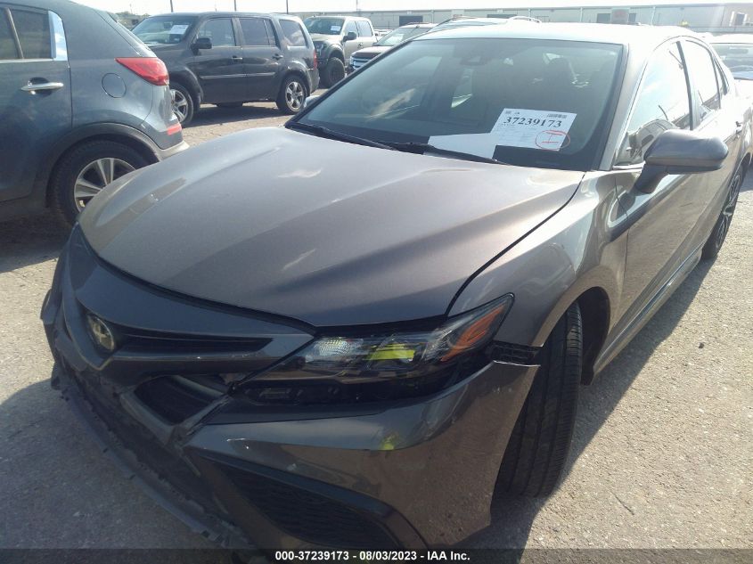 2021 TOYOTA CAMRY SE - 4T1G11AK1MU404131