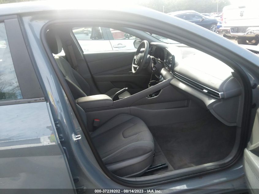 2022 HYUNDAI ELANTRA SE - KMHLL4AG6NU327652