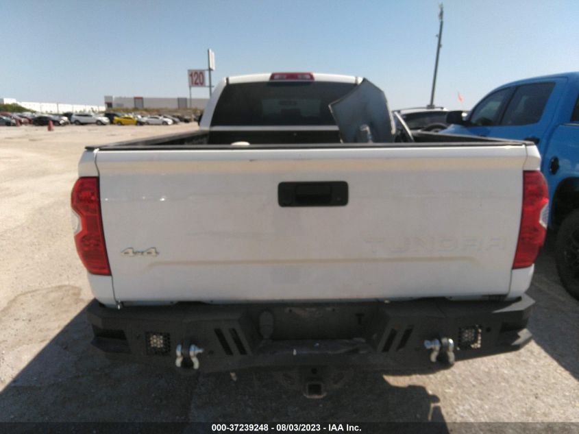 2017 TOYOTA TUNDRA 4WD SR/SR5 - 5TFCW5F17HX022153