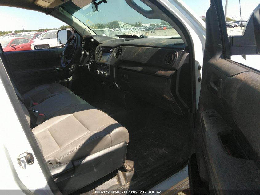 2017 TOYOTA TUNDRA 4WD SR/SR5 - 5TFCW5F17HX022153