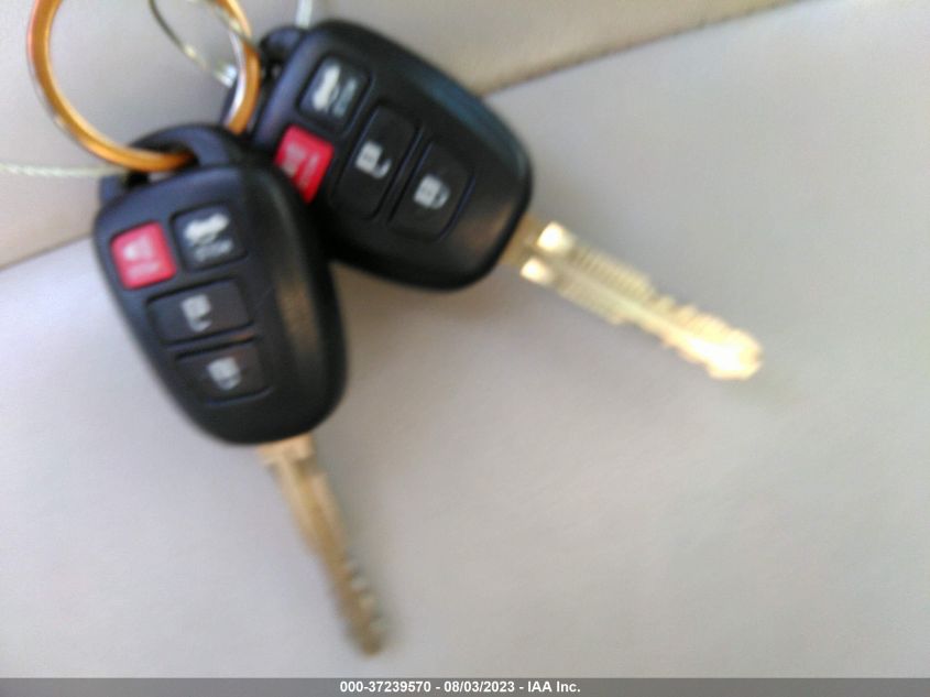 2017 TOYOTA CAMRY LE/XLE/SE/XSE - 4T1BF1FK6HU421579