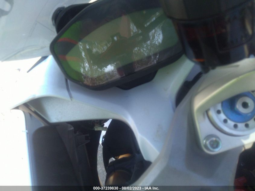 2018 DUCATI SUPERSPORT - ZDMVABDSXJB004271