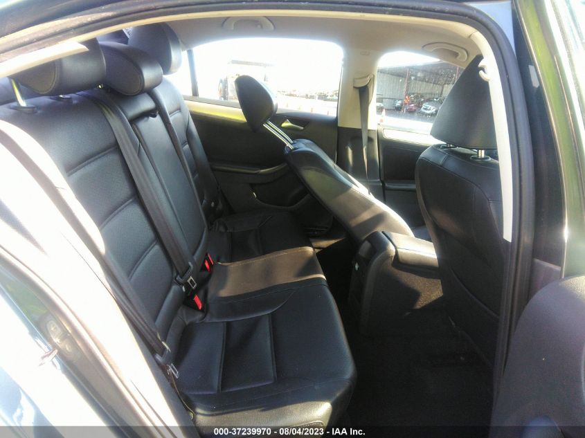 2013 VOLKSWAGEN JETTA SEDAN SE - 3VWDP7AJ9DM414486