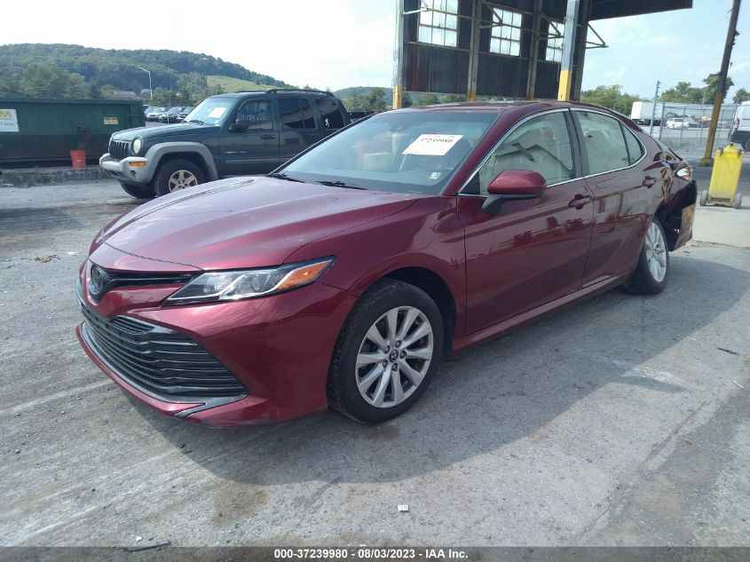 2018 TOYOTA CAMRY LE - 4T1B11HK6JU606166