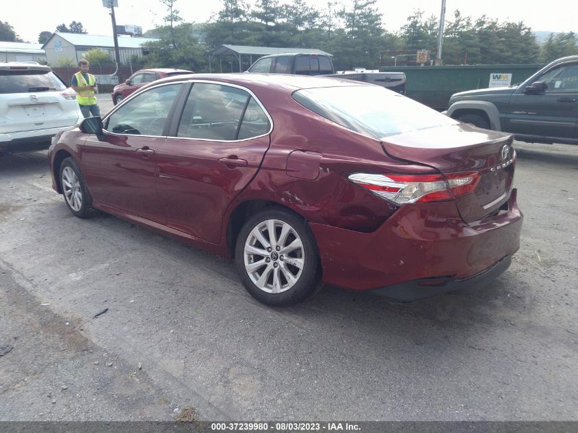 2018 TOYOTA CAMRY LE - 4T1B11HK6JU606166