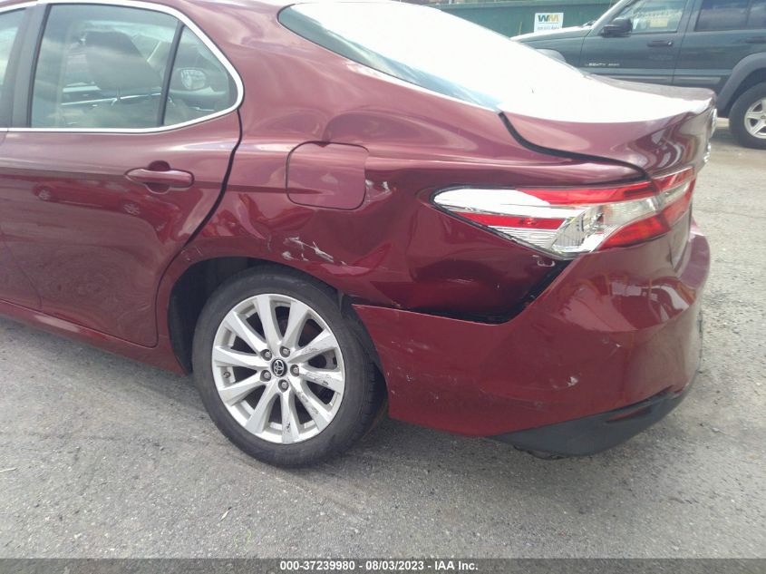 2018 TOYOTA CAMRY LE - 4T1B11HK6JU606166