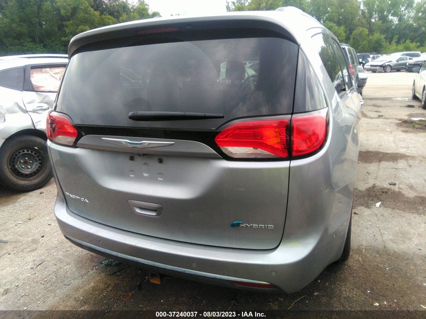 VIN 2C4RC1N75JR144953 2018 CHRYSLER PACIFICA HYBRID LIMITED