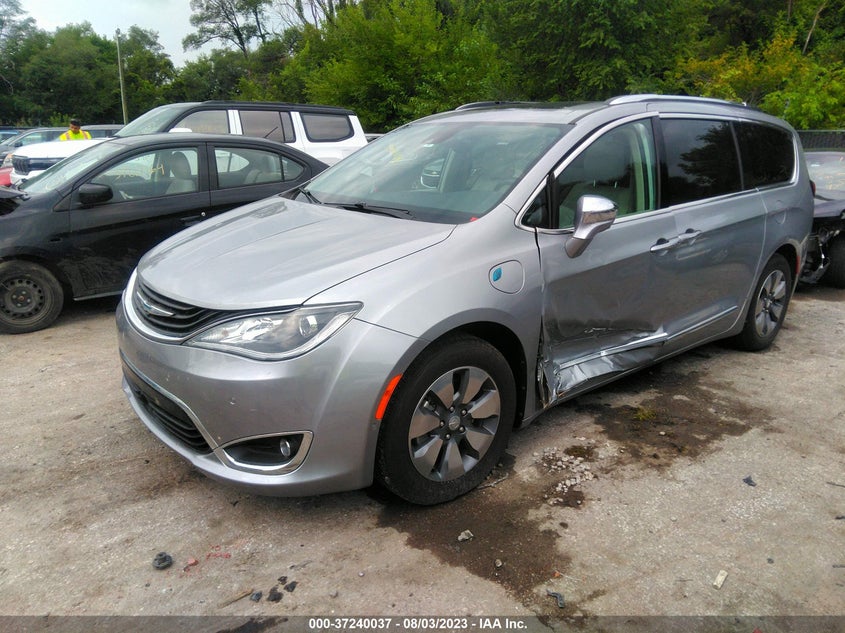 VIN 2C4RC1N75JR144953 2018 CHRYSLER PACIFICA HYBRID LIMITED