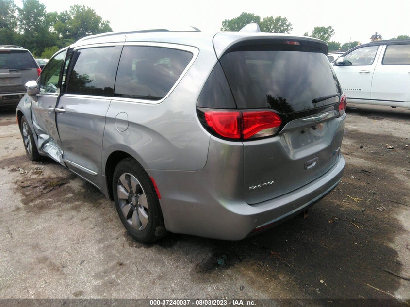 VIN 2C4RC1N75JR144953 2018 CHRYSLER PACIFICA HYBRID LIMITED