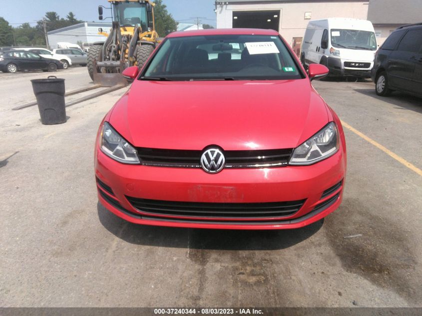 2016 VOLKSWAGEN GOLF TSI S - 3VW117AU8GM013725