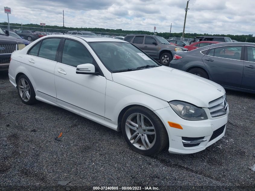 2013 MERCEDES-BENZ C-CLASS C 300 LUXURY - WDDGF8AB2DG113656