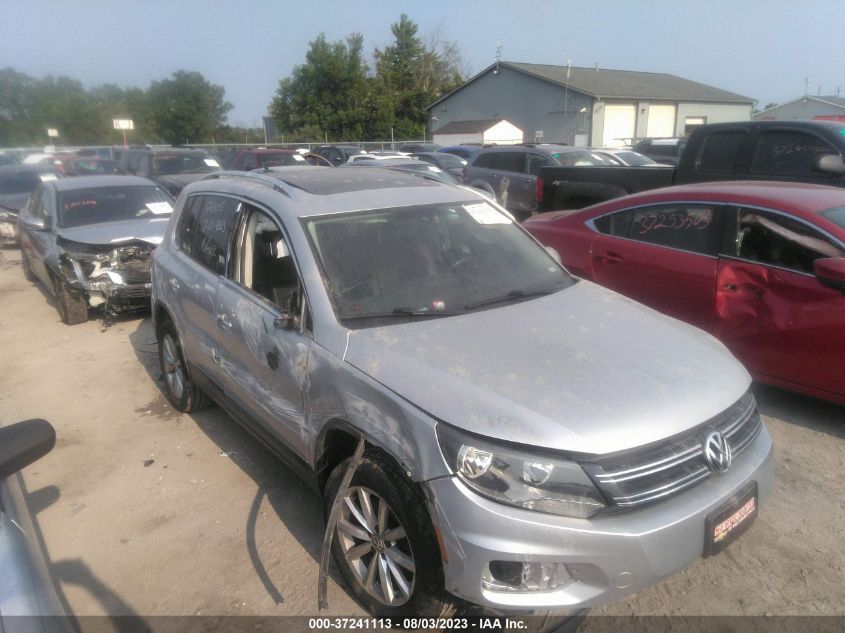 2017 VOLKSWAGEN TIGUAN WOLFSBURG - WVGSV7AX7HK003620