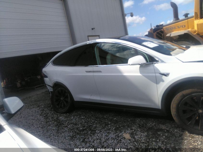 2018 TESLA MODEL X 75D/100D/P100D - 5YJXCAE20JF112368