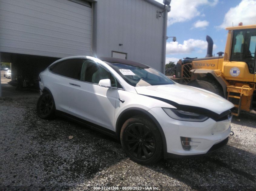2018 TESLA MODEL X 75D/100D/P100D - 5YJXCAE20JF112368