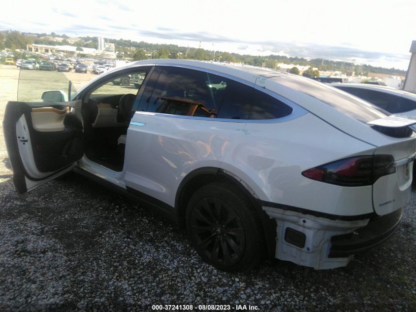 2018 TESLA MODEL X 75D/100D/P100D - 5YJXCAE20JF112368