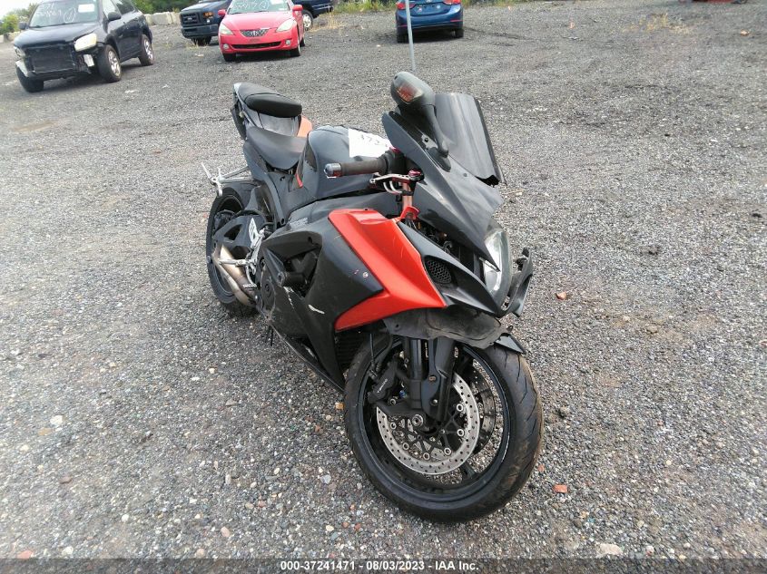 2007 SUZUKI GSX-R1000 - JS1GT77A172101957
