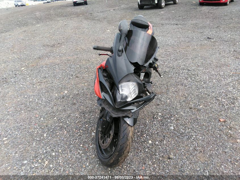 2007 SUZUKI GSX-R1000 JS1GT77A172101957