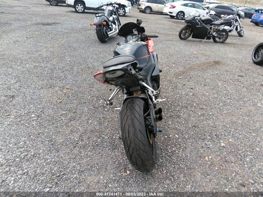 2007 SUZUKI GSX-R1000 JS1GT77A172101957