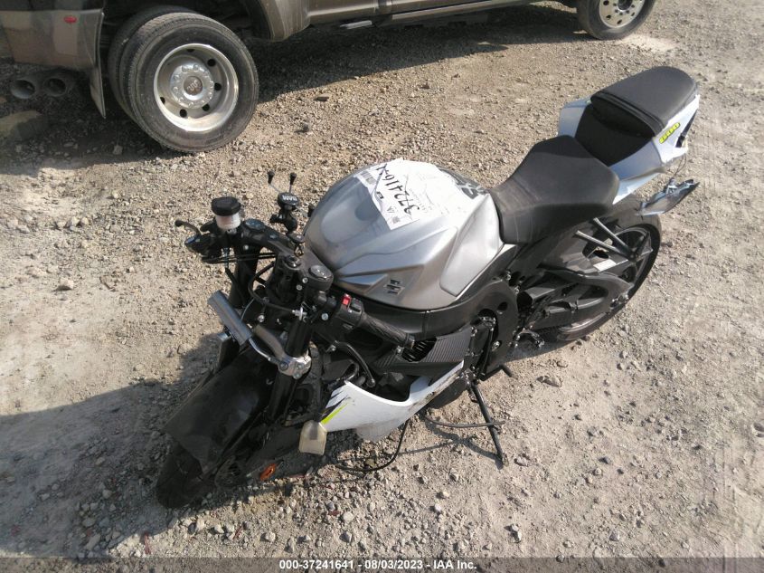 2018 SUZUKI GSX-R600 - JS1GN7FA0J2100320