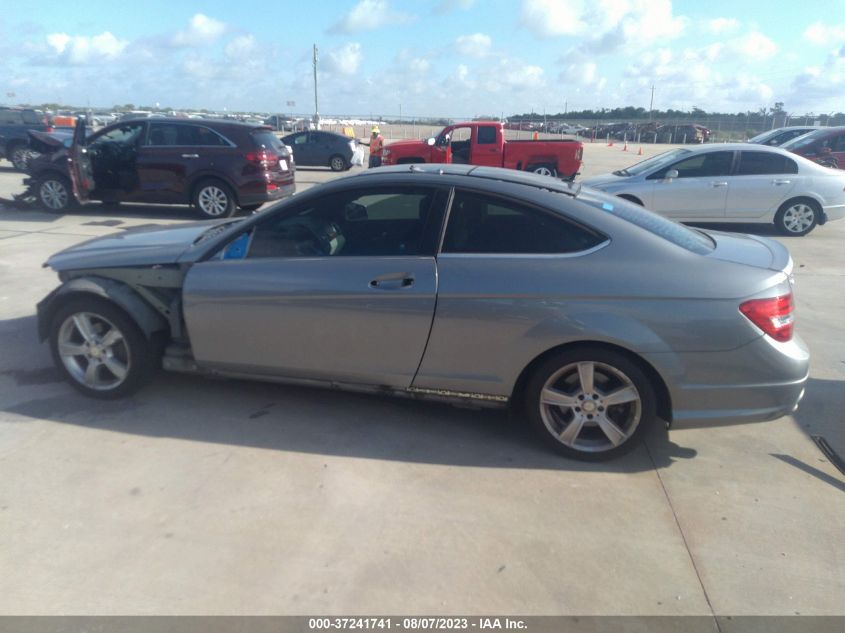 2014 MERCEDES-BENZ C-CLASS C 250 - WDDGJ4HB5EG318998