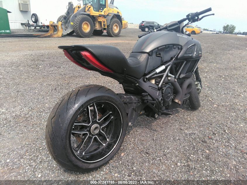 2016 DUCATI DIAVEL - ZDM13BSW4GB028346