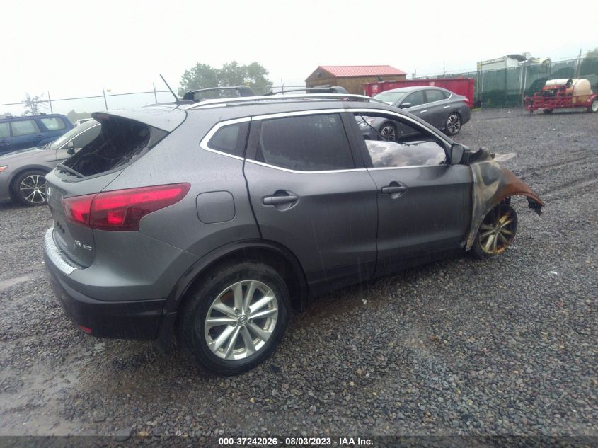 2017 NISSAN ROGUE SPORT SV - JN1BJ1CR7HW130133