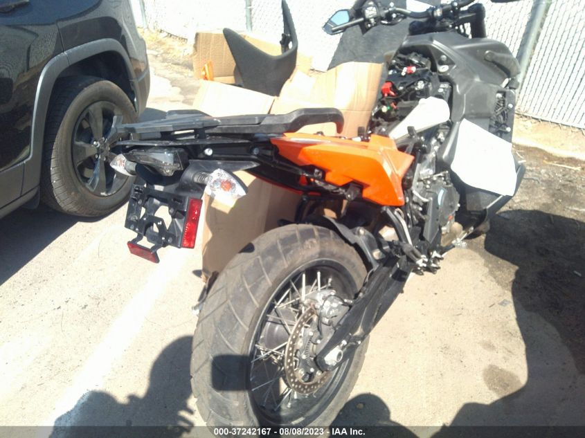 2021 KTM 890 ADVENTURE - VBKTS6406MM806135
