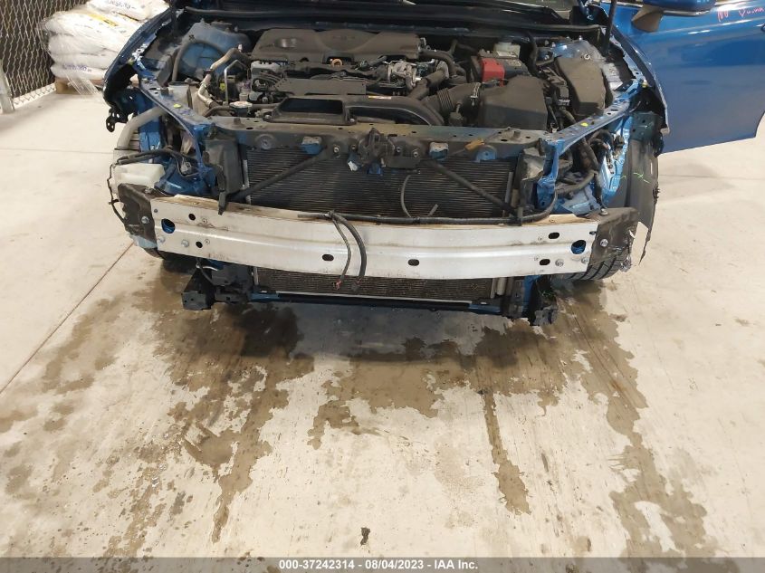 2018 TOYOTA CAMRY XSE - 4T1B61HK9JU072081