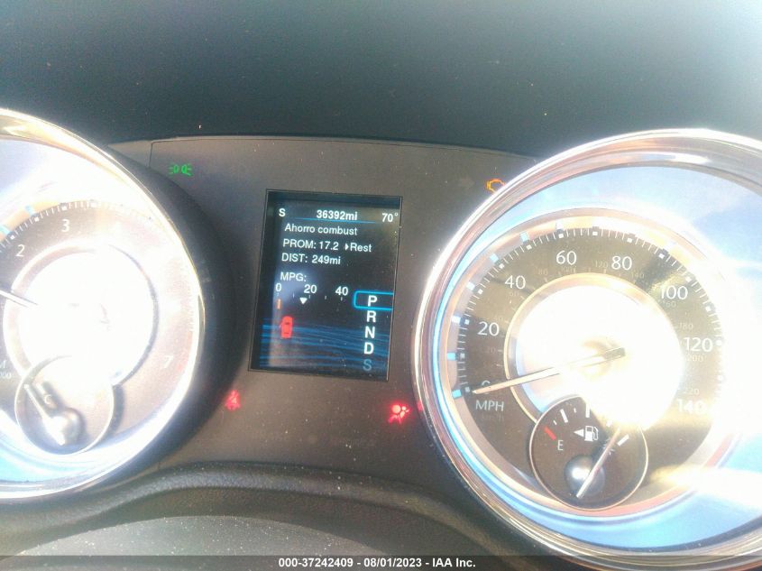 2014 CHRYSLER 300 300C JOHN VARVATOS - 2C3CCADG0EH323881