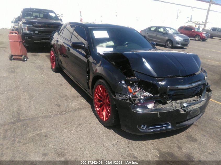 2014 CHRYSLER 300 300C JOHN VARVATOS - 2C3CCADG0EH323881