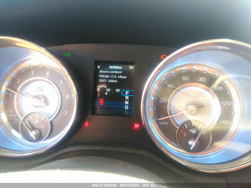 2014 CHRYSLER 300 300C JOHN VARVATOS - 2C3CCADG0EH323881