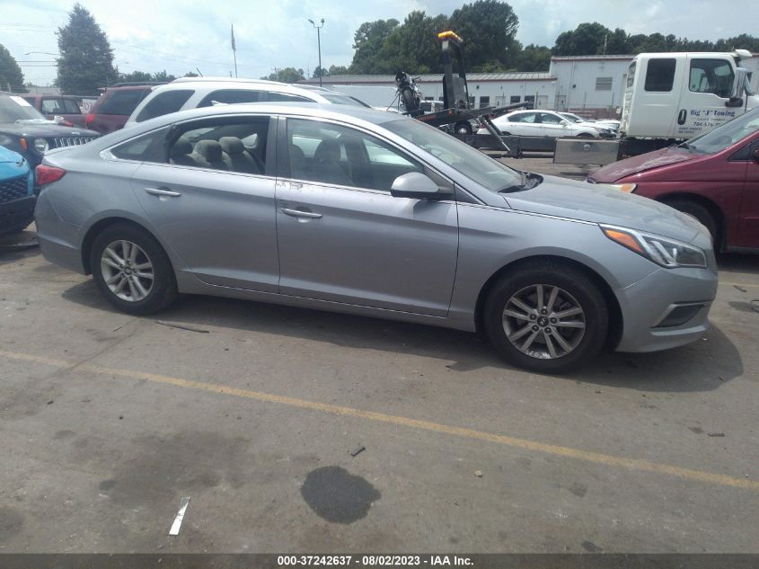 2016 HYUNDAI SONATA 2.4L SE - 5NPE24AF1GH361714