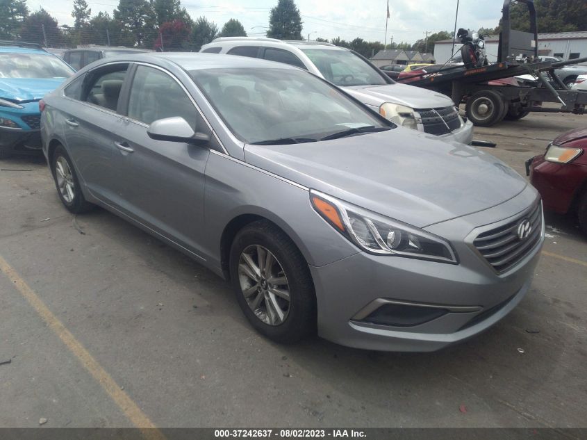 2016 HYUNDAI SONATA 2.4L SE - 5NPE24AF1GH361714