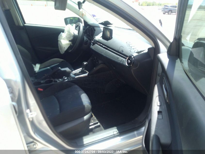 2020 TOYOTA YARIS SEDAN L/LE/XLE 3MYDLBYV1LY708970