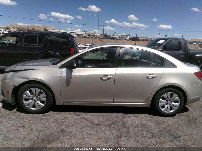 2014 CHEVROLET CRUZE LS - 1G1PA5SG1E7338520