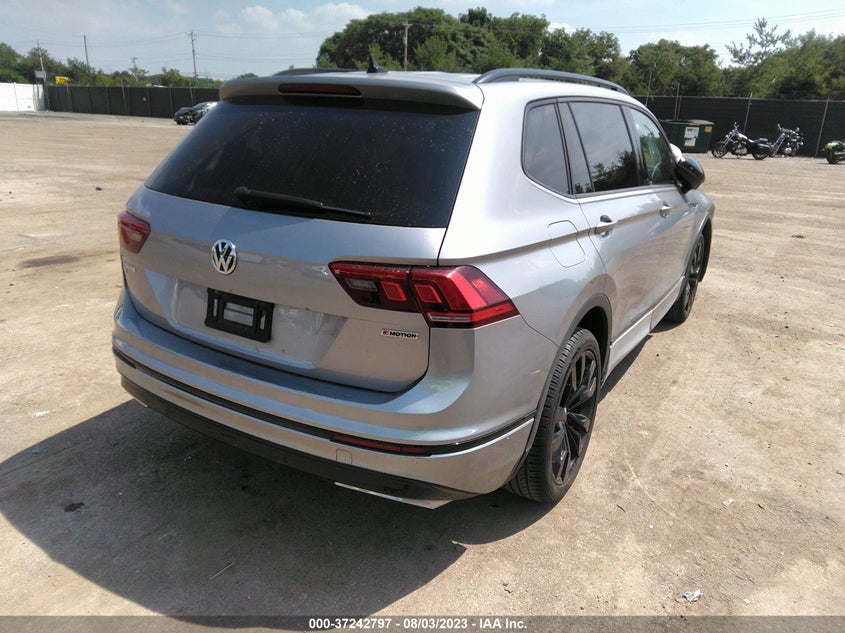VIN 3VV2B7AX9LM168746 2020 VOLKSWAGEN TIGUAN SE/SEL/SE R-LINE BLACK