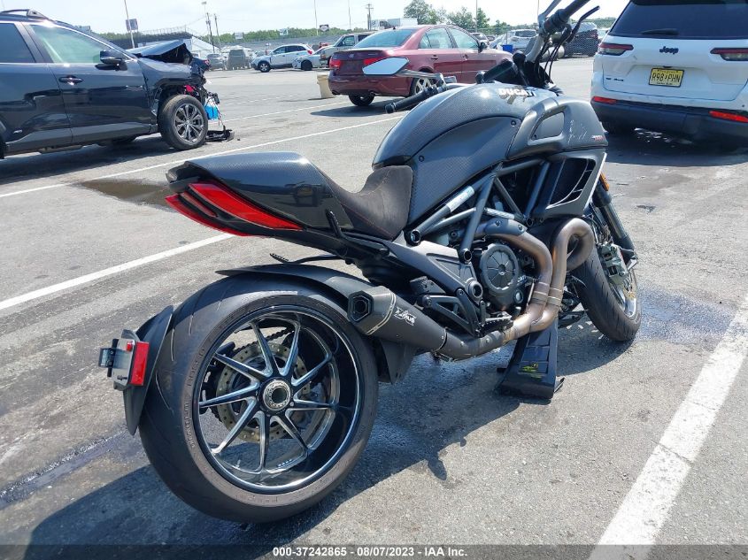 2012 DUCATI DIAVEL ZDM13BLW9CB008862