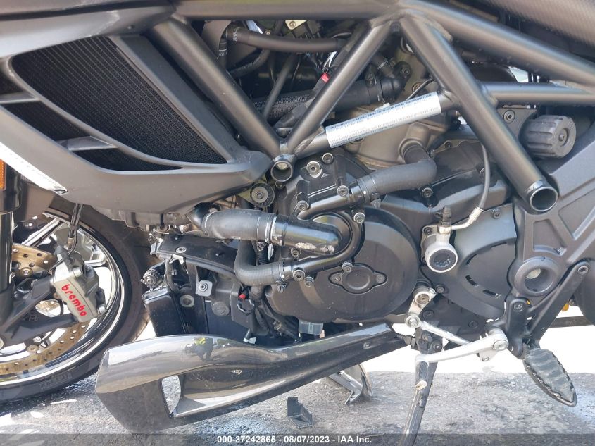 2012 DUCATI DIAVEL ZDM13BLW9CB008862
