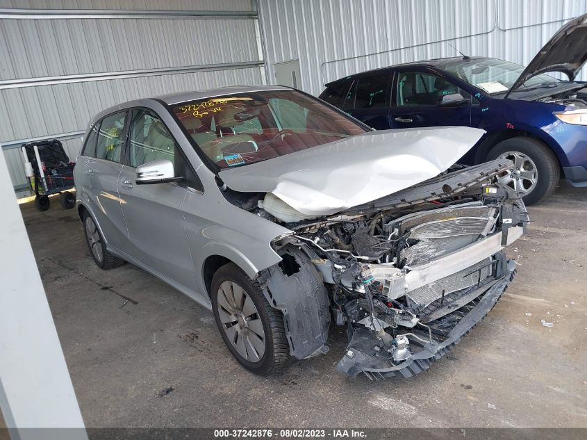 2017 MERCEDES-BENZ B-CLASS B 250E - WDDVP9AB2HJ015584