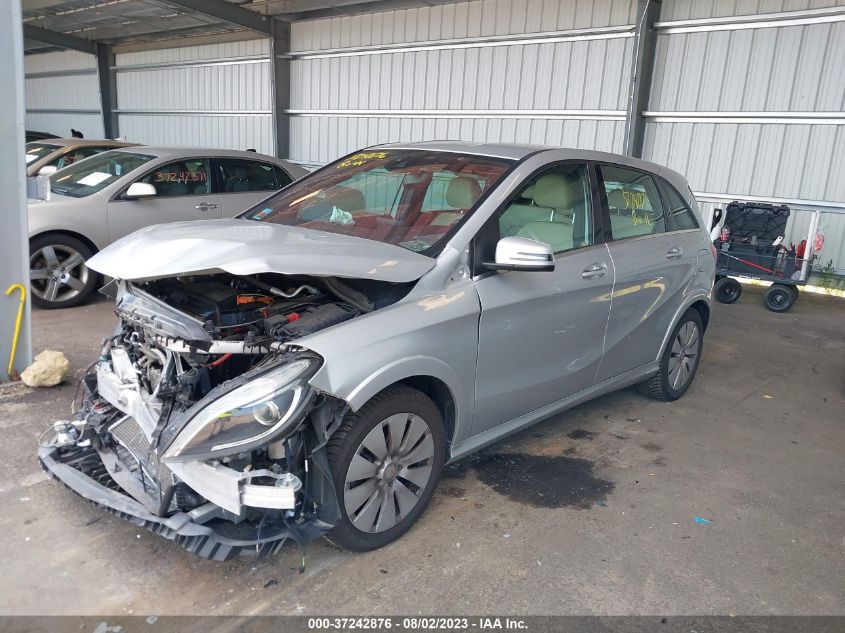 2017 MERCEDES-BENZ B-CLASS B 250E - WDDVP9AB2HJ015584