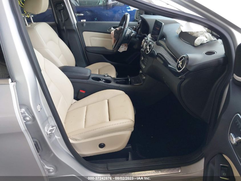 2017 MERCEDES-BENZ B-CLASS B 250E - WDDVP9AB2HJ015584