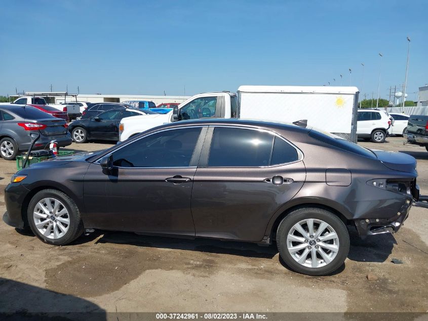 2020 TOYOTA CAMRY LE - 4T1C11AK5LU325042