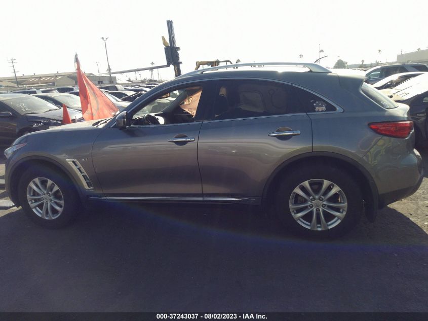 2014 INFINITI QX70 - JN8CS1MU8EM451255