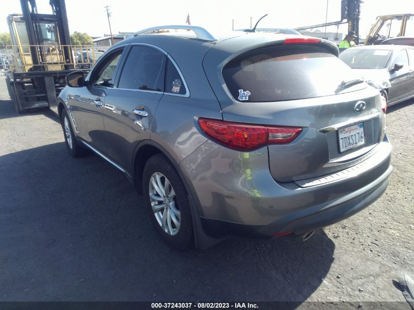 2014 INFINITI QX70 - JN8CS1MU8EM451255