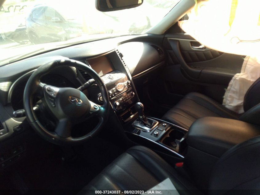 2014 INFINITI QX70 - JN8CS1MU8EM451255