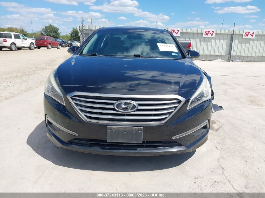 2015 HYUNDAI SONATA 2.4L SE - 5NPE24AF2FH093271