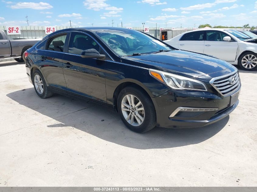 2015 HYUNDAI SONATA 2.4L SE - 5NPE24AF2FH093271