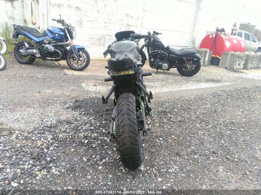 2015 YAMAHA YZFR3 MH3RH06Y0FK005159